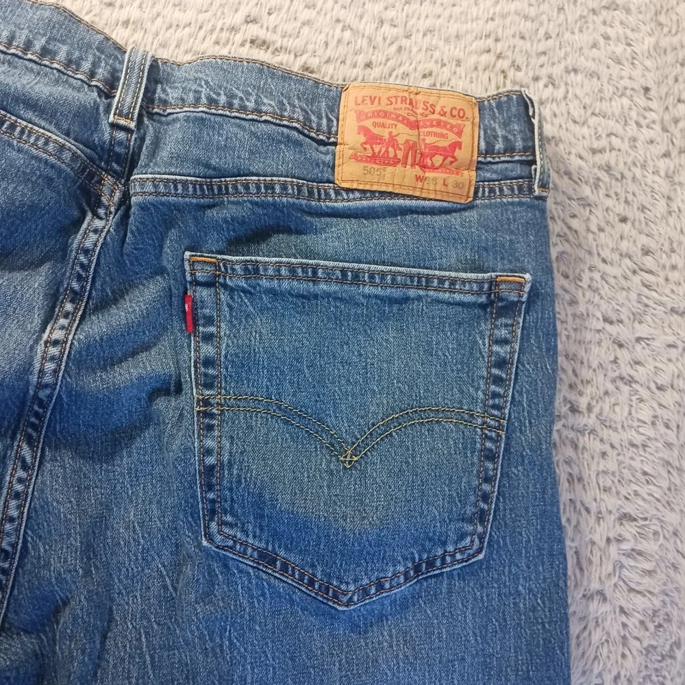 Levi's 505 Regular‎ Fit 00505-2309 Mens 36x30 Medium Wash Straight Leg Jeans
